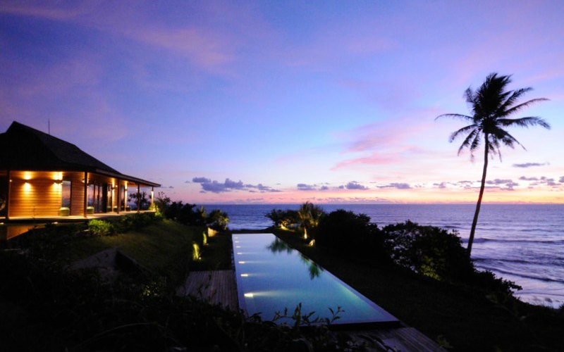 luxury-vacation-rentals-bali_night_pool
