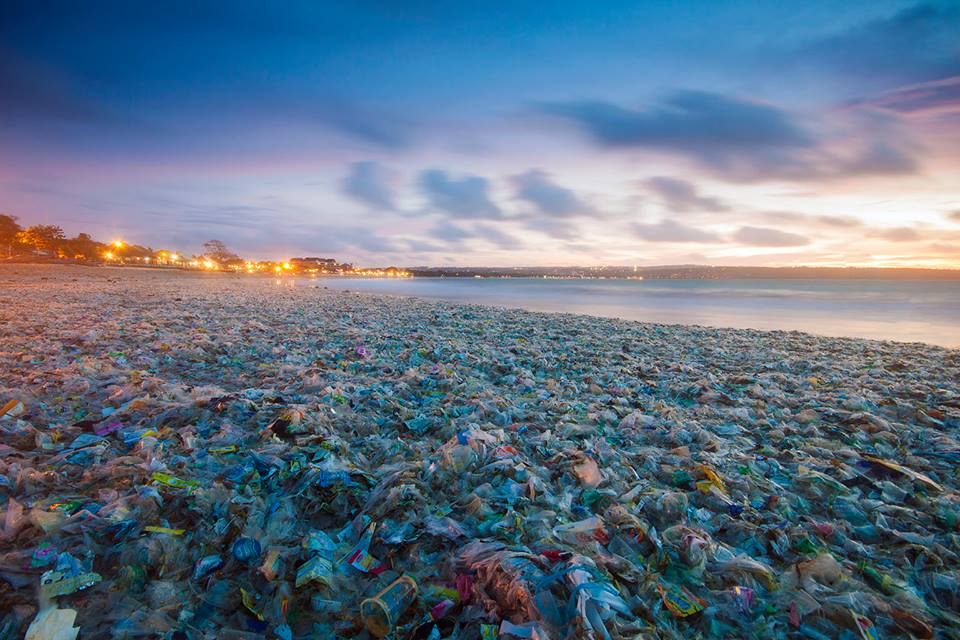 Bali trash photo by Pandu Adnyana