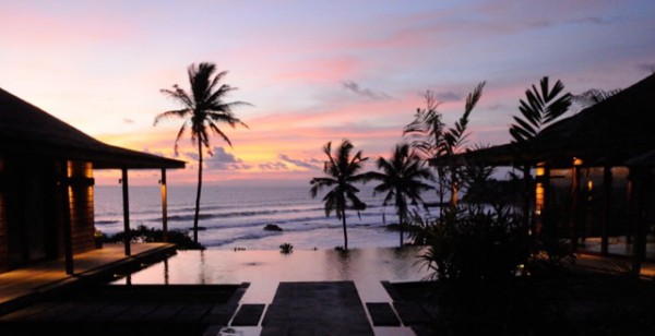 luxury-Bali-sunset-beach-