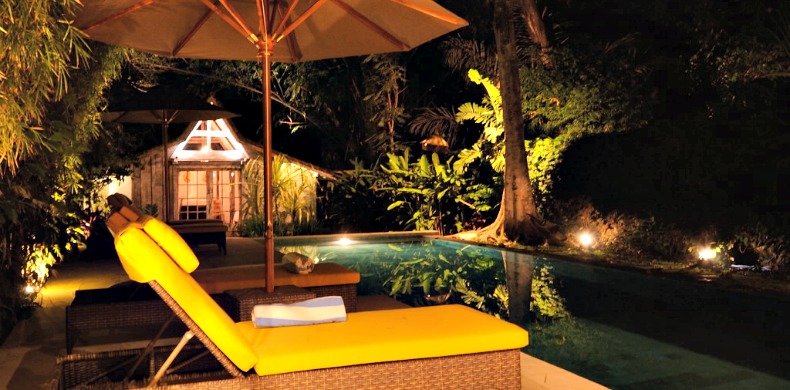 villa-adagian-night-ambiance-pool