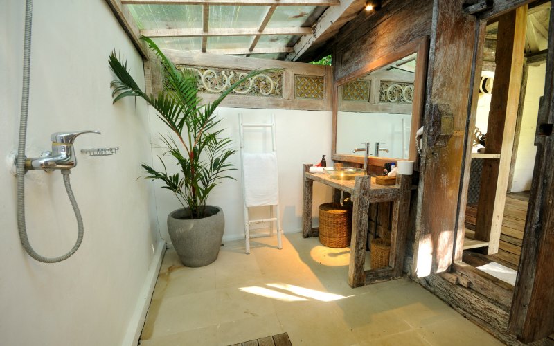 villa_adagian_bali_bathroom_holiday