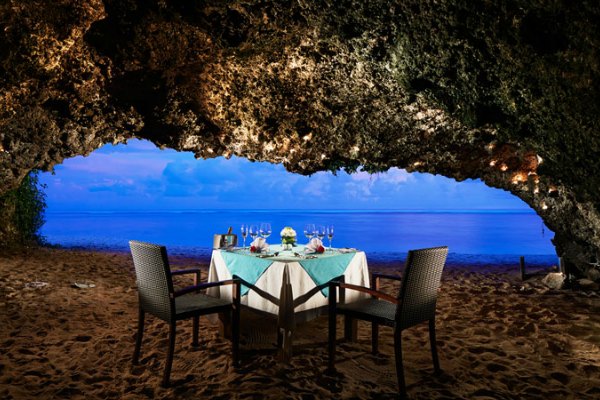 Cave_dinning_samabe_bali